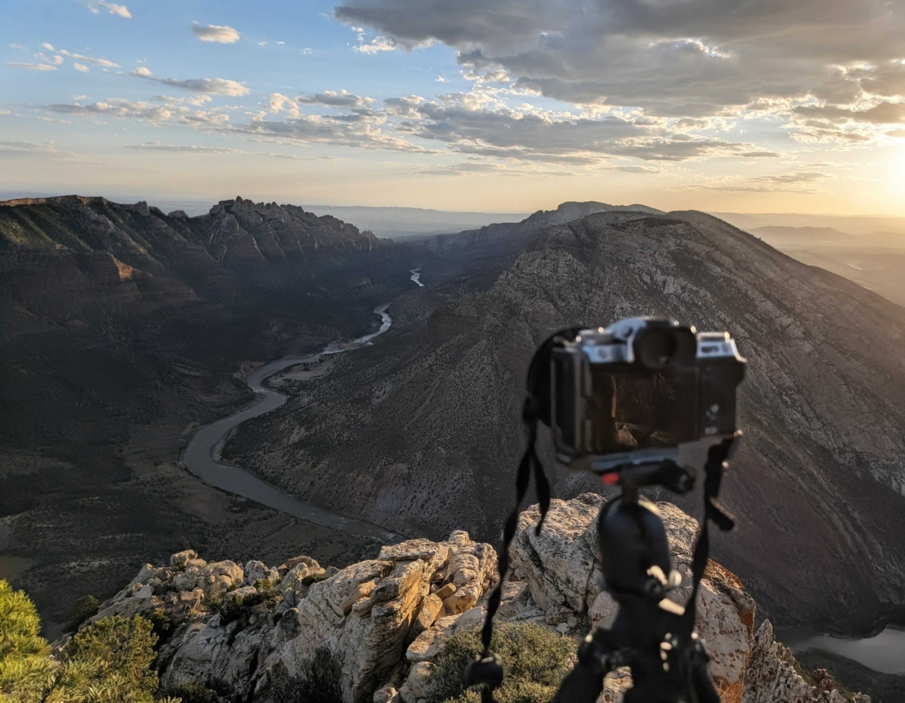 I opted to carry a lighter camera and lens for this trip given the length of the hike and the lens choices I had on-hand